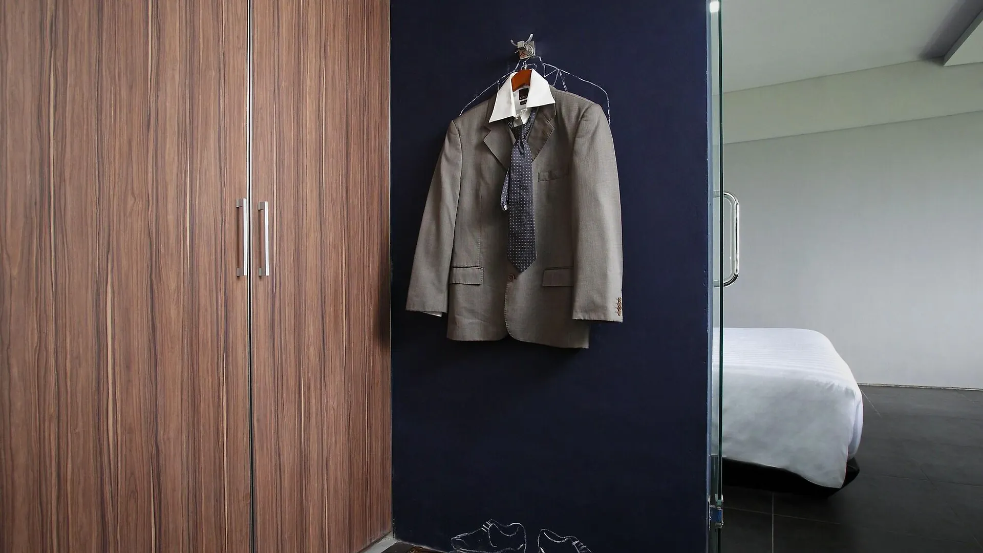 Berry Biz Hotel Seminyak