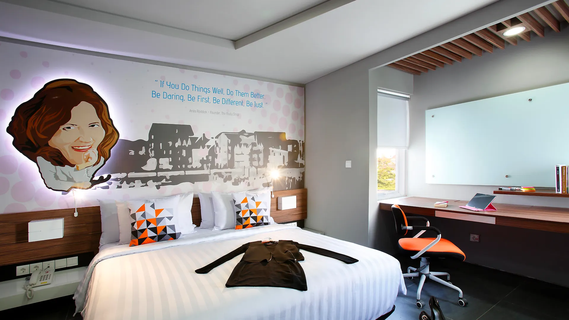 Berry Biz Hotel Seminyak 3*,