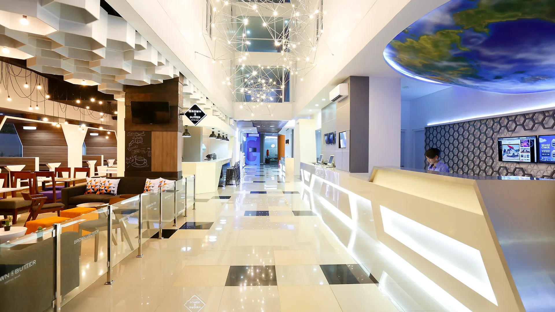 Berry Biz Hotel Seminyak 3*,  Endonezya