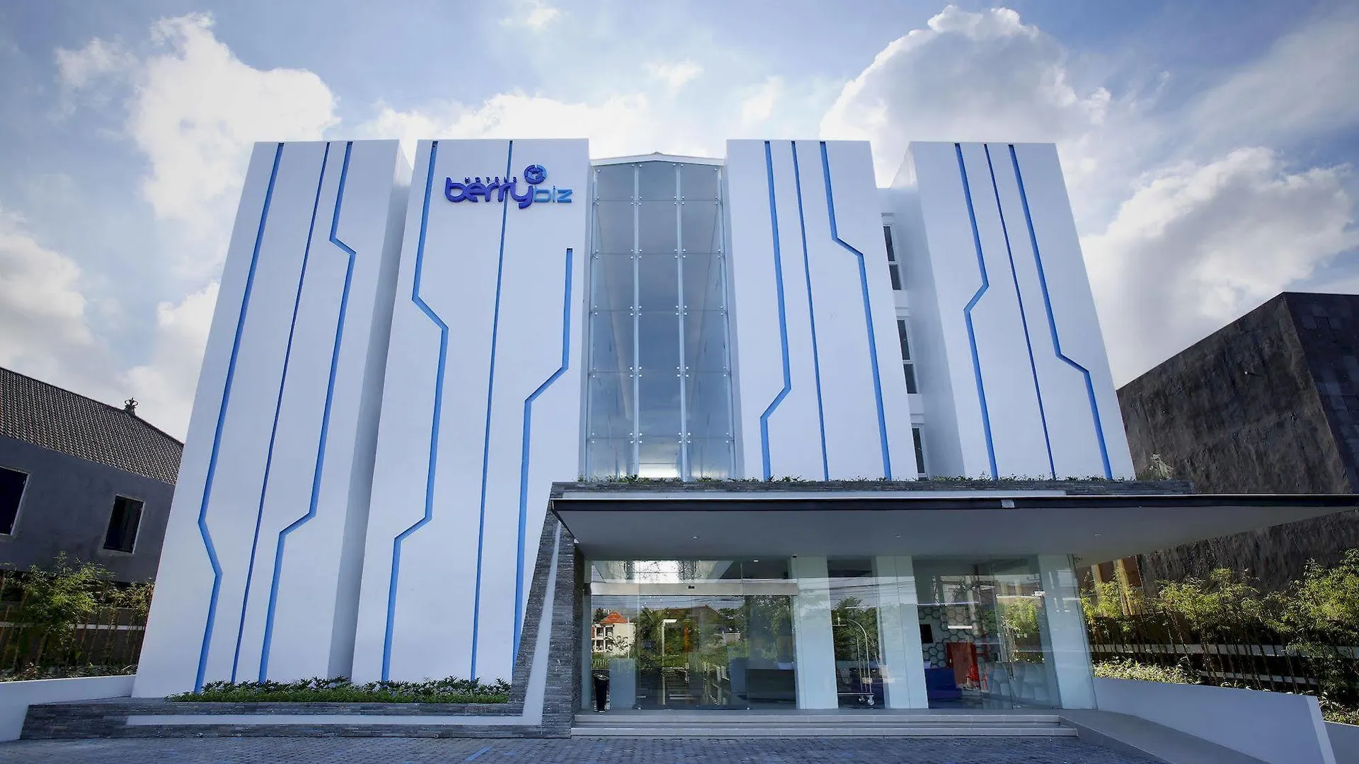 Berry Biz Hotel Seminyak 3*,  Endonezya